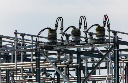 Исследования по улучшению механической надежности и устойчивости электрического контакта выступающих высоковольтных разъектов в экстремальных условиях